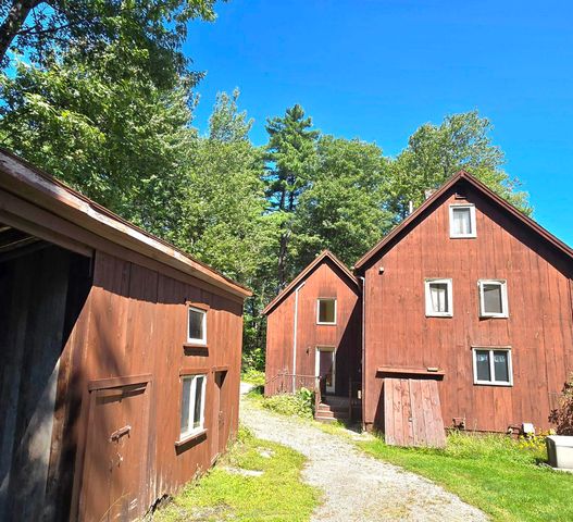 11 Rangeway Road, Deering, NH 03244