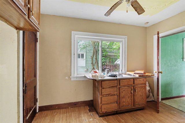 1701 Lay Boulevard, Kalamazoo, MI 49001