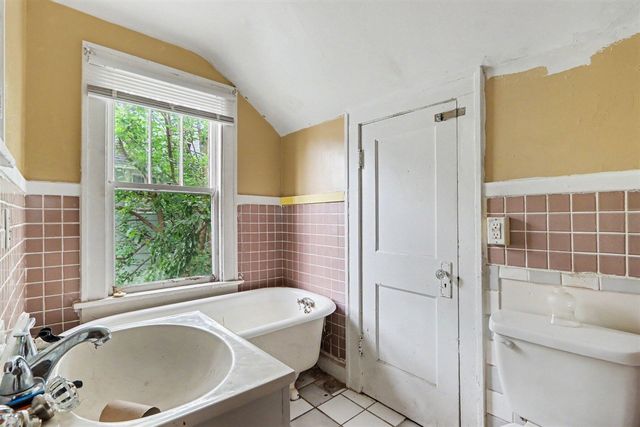 1701 Lay Boulevard, Kalamazoo, MI 49001