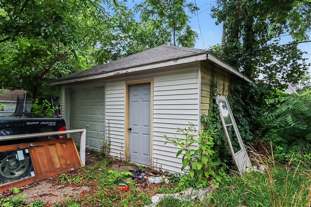1701 Lay Boulevard, Kalamazoo, MI 49001