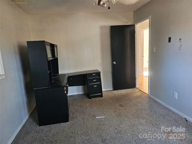 1700 Old Towne Court, Charlotte, NC 28217