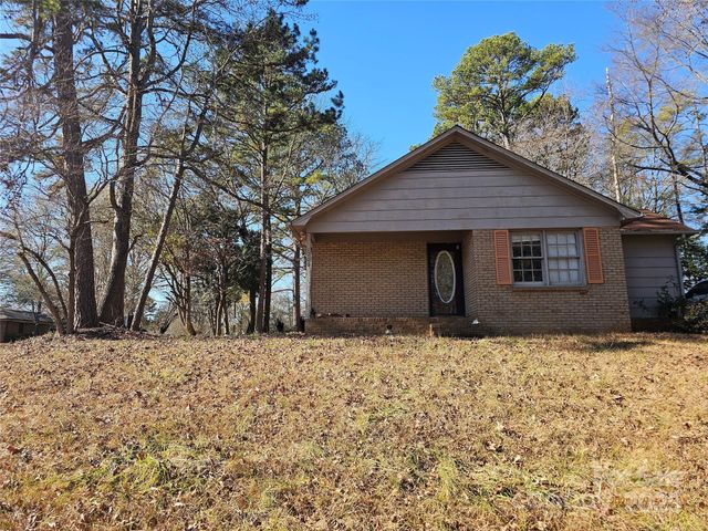 1700 Old Towne Court, Charlotte, NC 28217