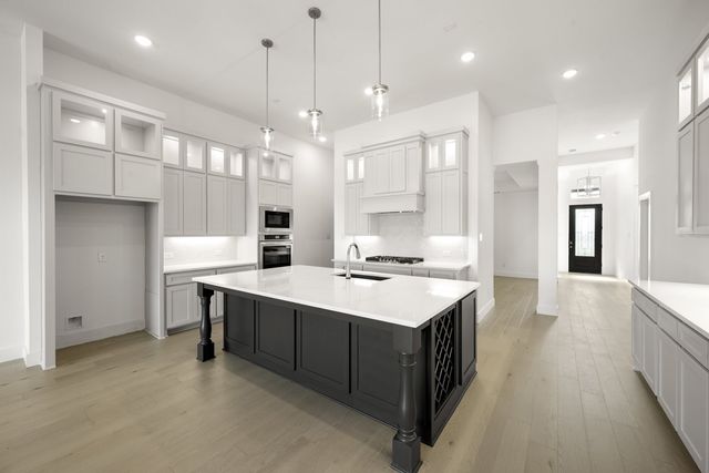 448 Willie Way, Burleson, TX 76028