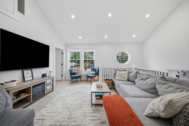 18 Elmcrest Road, North Andover, MA 01845