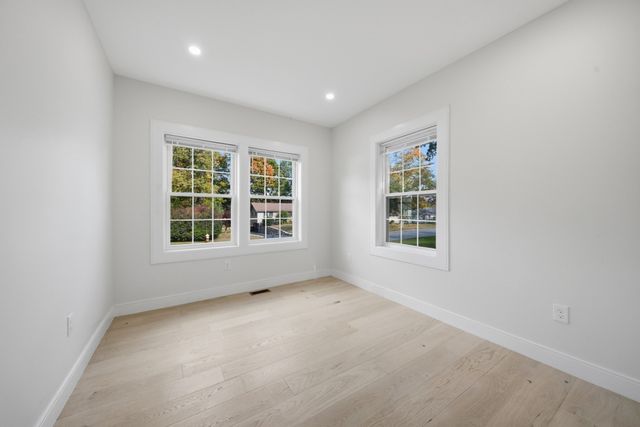 18 Elmcrest Road, North Andover, MA 01845