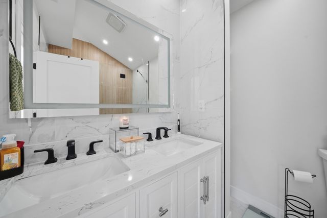 18 Elmcrest Road, North Andover, MA 01845