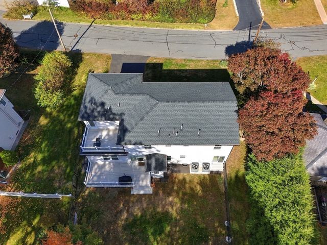 18 Elmcrest Road, North Andover, MA 01845
