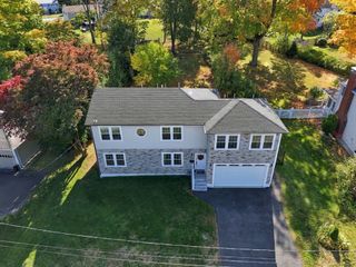 18 Elmcrest Road, North Andover, MA 01845