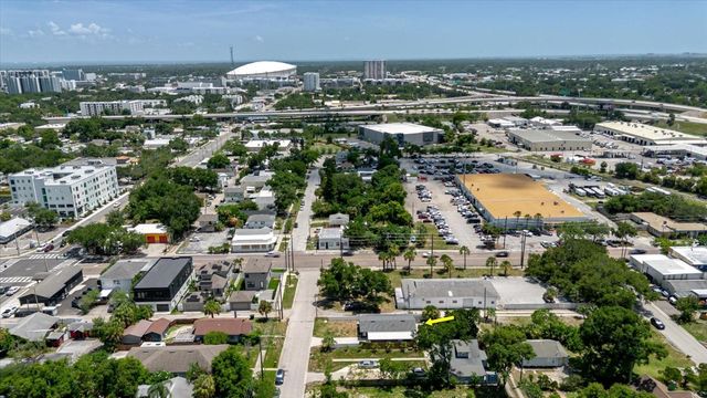 916 17TH STREET N, St Petersburg, FL 33713