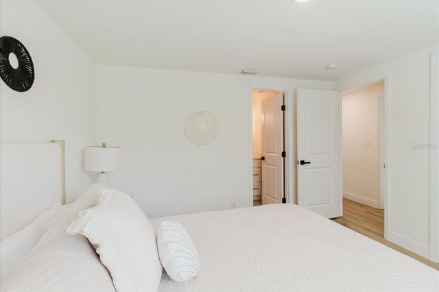 916 17TH STREET N, St Petersburg, FL 33713