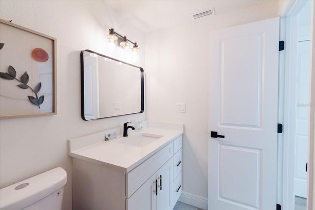 916 17TH STREET N, St Petersburg, FL 33713