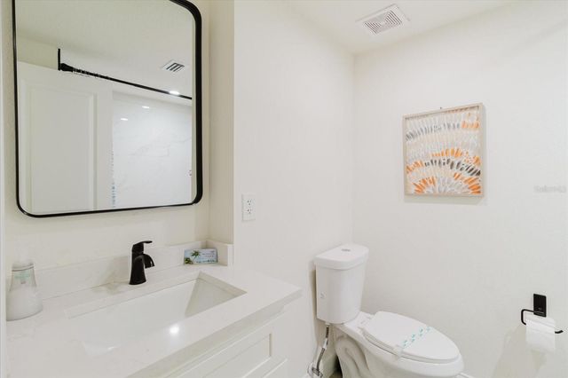 916 17TH STREET N, St Petersburg, FL 33713