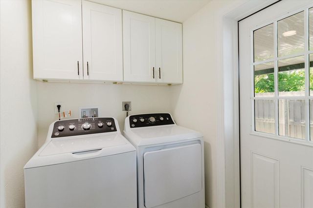 916 17TH STREET N, St Petersburg, FL 33713
