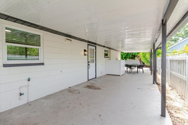916 17TH STREET N, St Petersburg, FL 33713