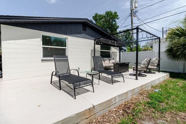 916 17TH STREET N, St Petersburg, FL 33713