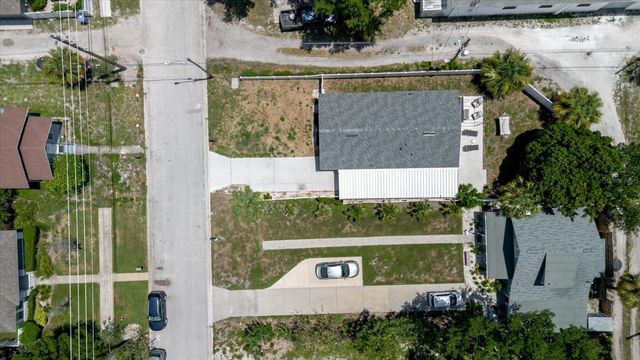 916 17TH STREET N, St Petersburg, FL 33713