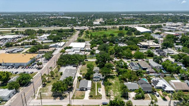 916 17TH STREET N, St Petersburg, FL 33713