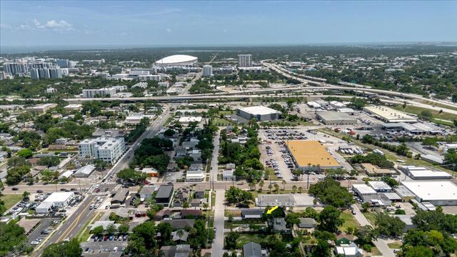 916 17TH STREET N, St Petersburg, FL 33713