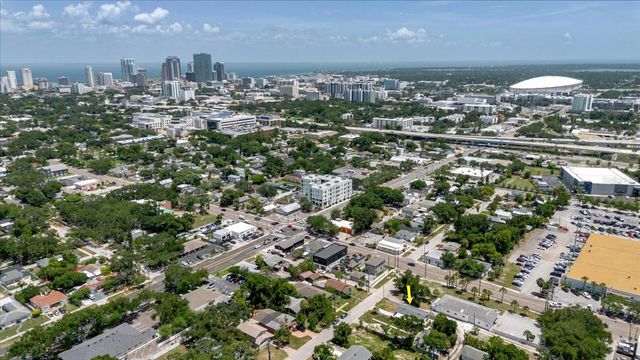 916 17TH STREET N, St Petersburg, FL 33713