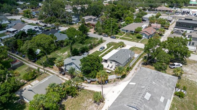 916 17TH STREET N, St Petersburg, FL 33713
