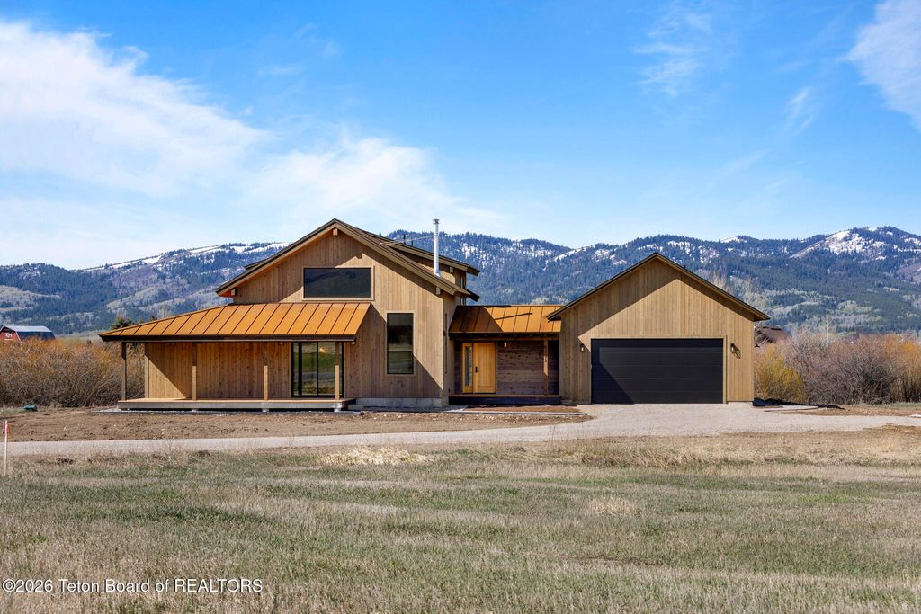 6322 FOX SPRINGS Drive, Victor, ID 83455
