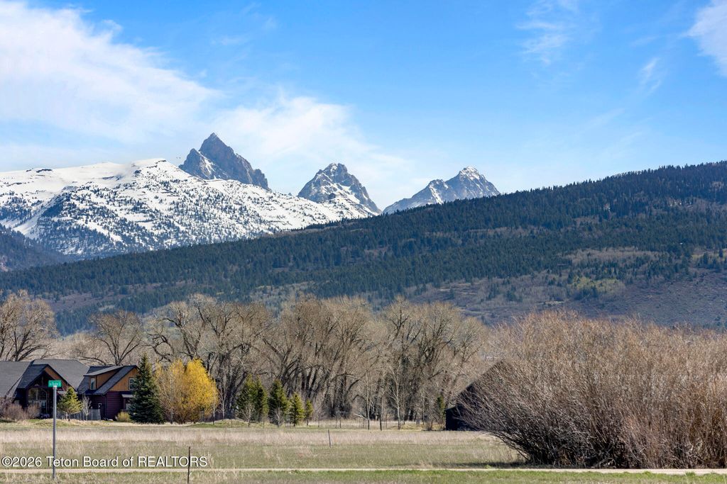 6322 FOX SPRINGS Drive, Victor, ID 83455 photo 10