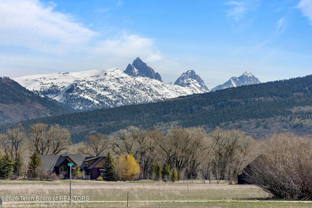 6322 FOX SPRINGS Drive, Victor, ID 83455 photo 5