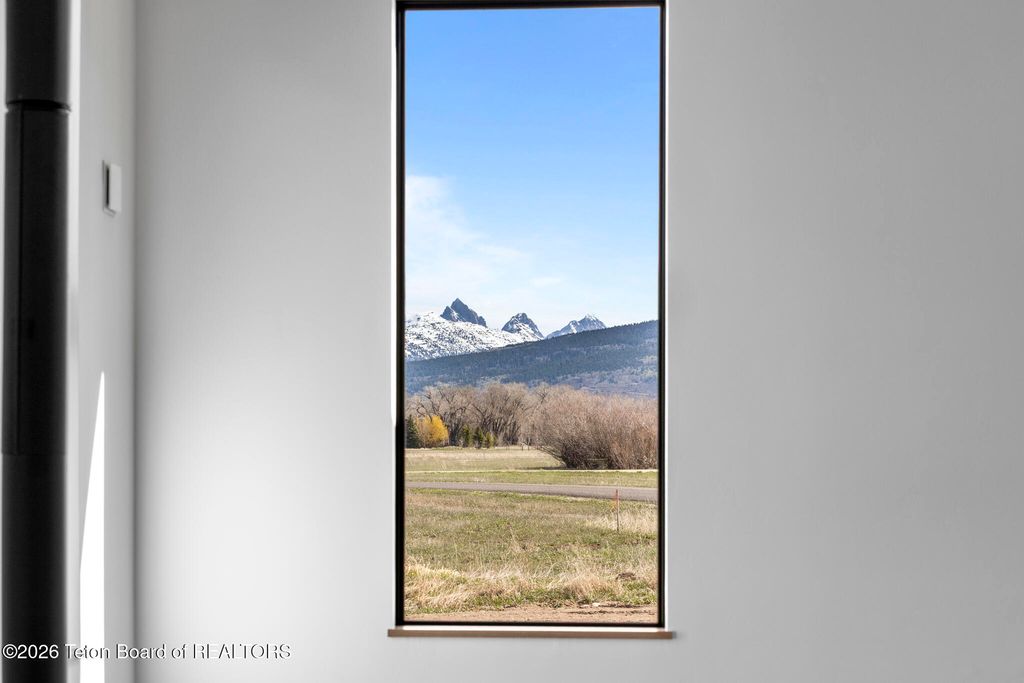 6322 FOX SPRINGS Drive, Victor, ID 83455 photo 9