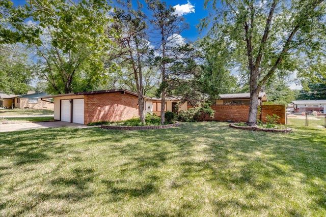 826 N Crestline St, Wichita, KS 67212