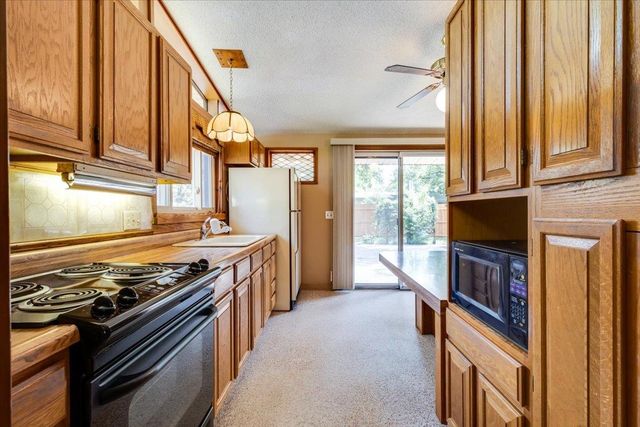 826 N Crestline St, Wichita, KS 67212