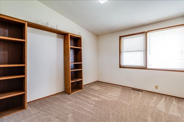 826 N Crestline St, Wichita, KS 67212