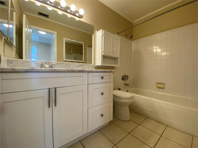 8602 HURON COURT 50, Tampa, FL 33614