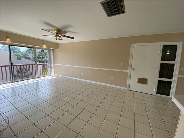 8602 HURON COURT 50, Tampa, FL 33614