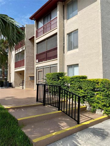 8602 HURON COURT 50, Tampa, FL 33614