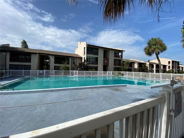 8602 HURON COURT 50, Tampa, FL 33614