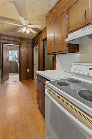16211 Lakewood Drive, Sale Creek, TN 37373