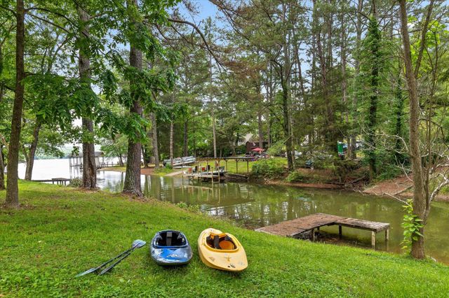 16211 Lakewood Drive, Sale Creek, TN 37373
