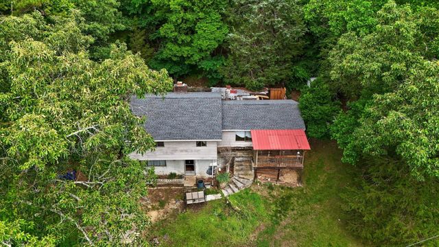 16211 Lakewood Drive, Sale Creek, TN 37373