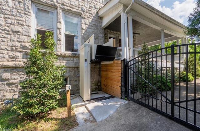 607 N Main Street, Mount Airy, NC 27030