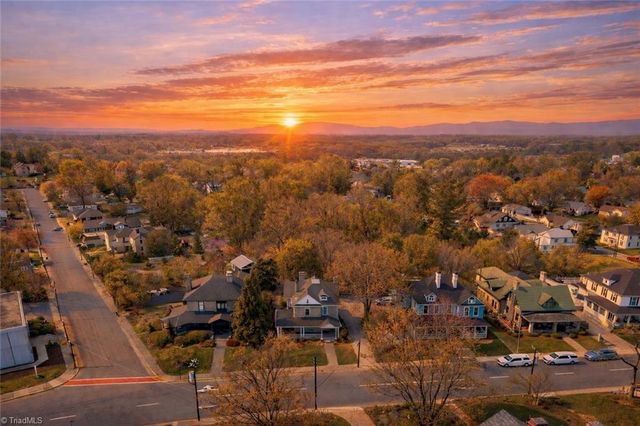 607 N Main Street, Mount Airy, NC 27030