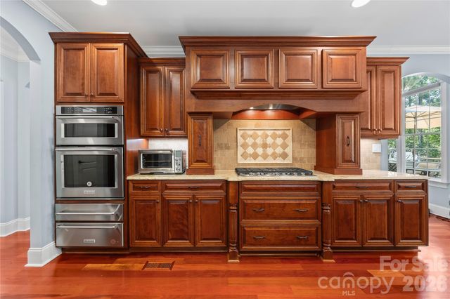 6830 Goose Point Drive, Denver, NC 28037