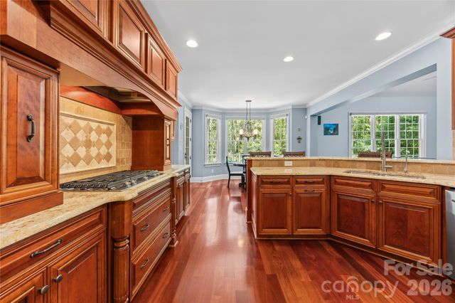 6830 Goose Point Drive, Denver, NC 28037