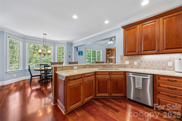 6830 Goose Point Drive, Denver, NC 28037