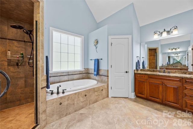 6830 Goose Point Drive, Denver, NC 28037
