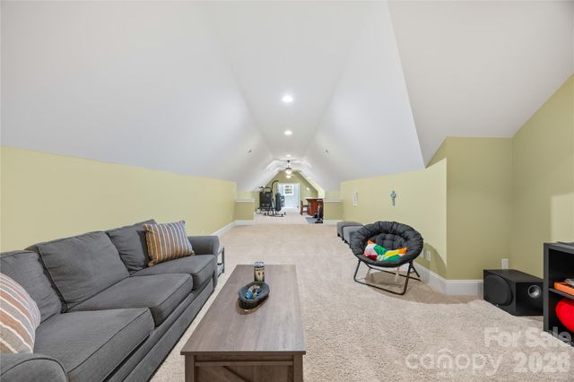 6830 Goose Point Drive, Denver, NC 28037
