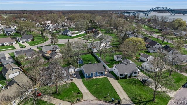 21 Schutt Court, Grand Island, NY 14072