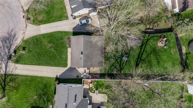 21 Schutt Court, Grand Island, NY 14072