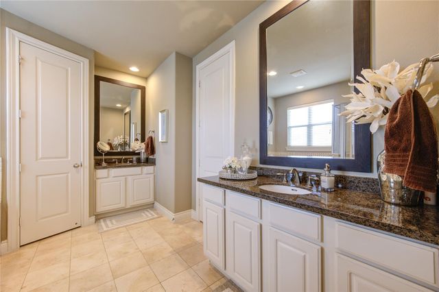 1110 Sherwood Trail, Houston, TX 77043