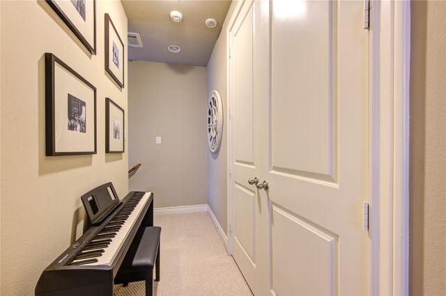 1110 Sherwood Trail, Houston, TX 77043