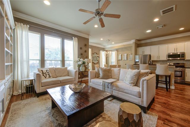 1110 Sherwood Trail, Houston, TX 77043